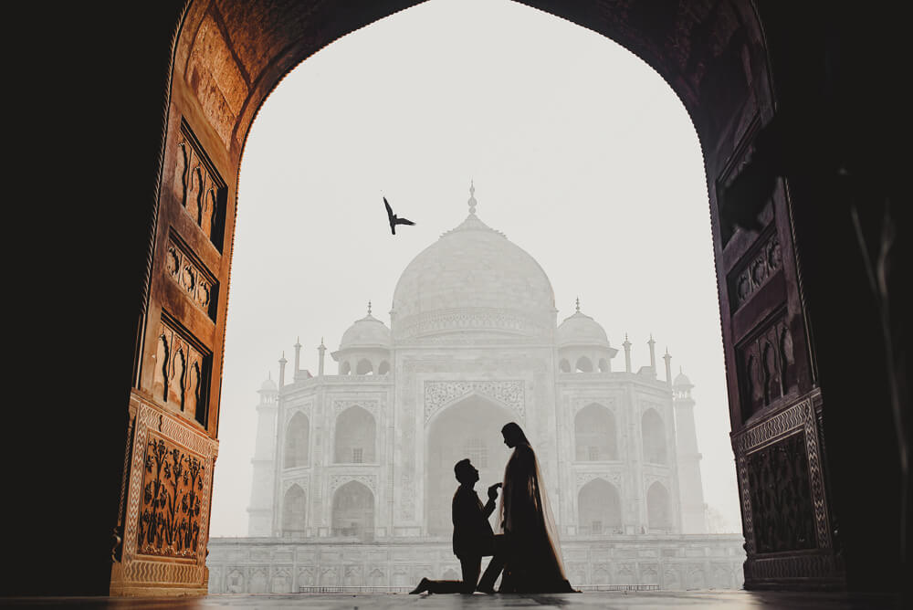 Prewedding photoshoot in Taj Mahal, Agra | Beautiful Couple | Surbhi & Rahul